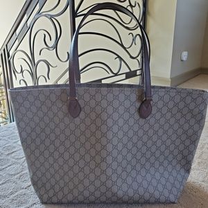Gucci Ophidia GG Medium Tote Style# 547974
